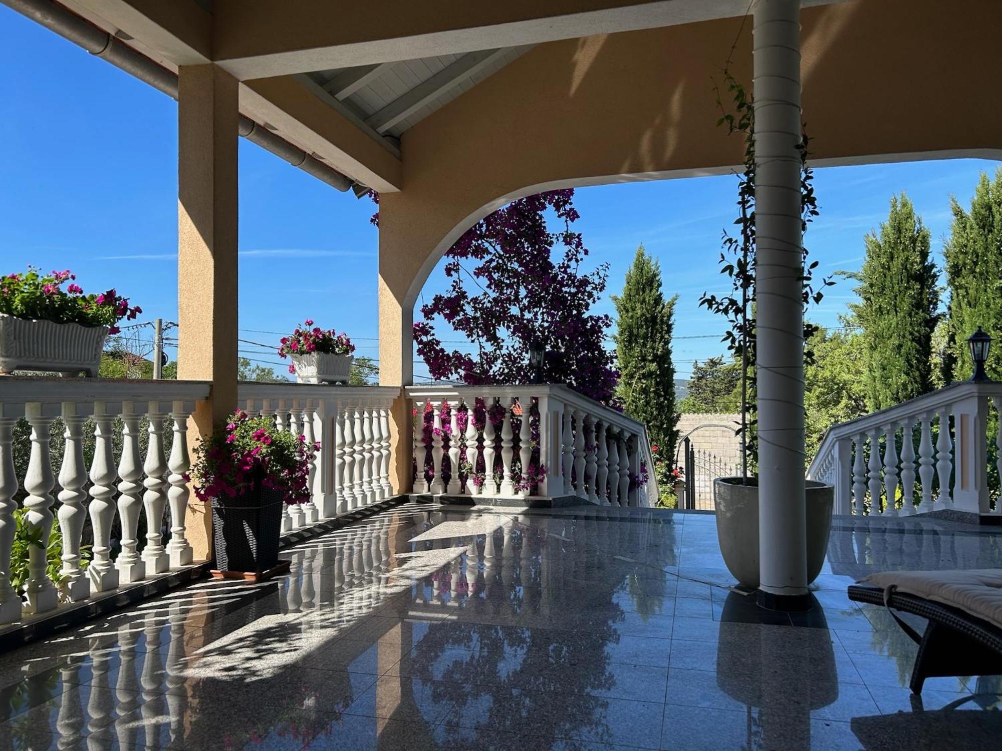Holiday Home Villa Romantica Sveti Filip i Jakov Bagian luar foto