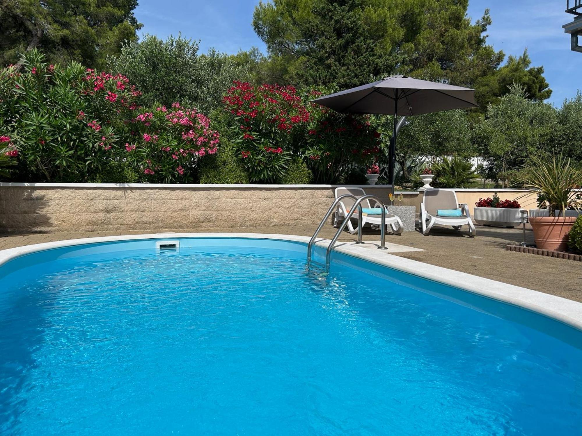 Holiday Home Villa Romantica Sveti Filip i Jakov Bagian luar foto